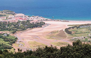 Vistas aéreas de Noja y de sus marismas a y de sus marismas